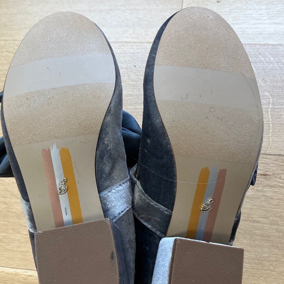 NWOT Sam Edelman Girls Teddy Gray Velvet Shoes with Satin Bow - Sz 1 - Picture 6 of 8